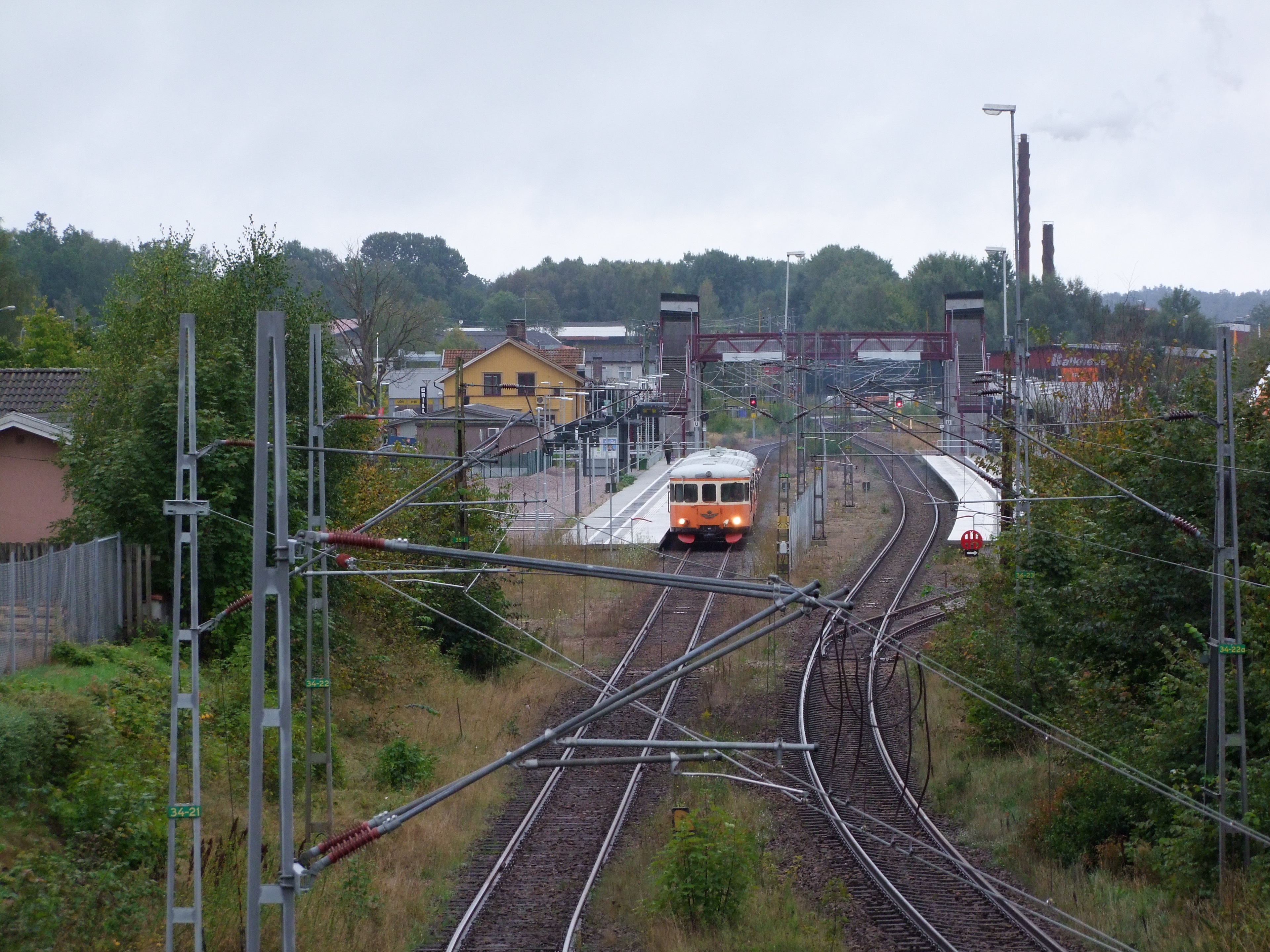 2... SSJF-tåget till Strömsnäsfestivalen lämnar Markaryd. Foto Bengt Rosén